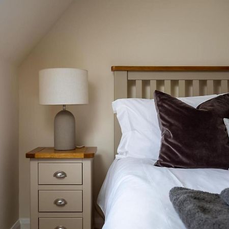Weir Cottage Bourton-on-the-Water Bagian luar foto